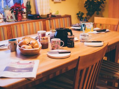 Tisch für Jause gedeckt | © Urlaub am Bauernhof Kärnten / Daniel Gollner
