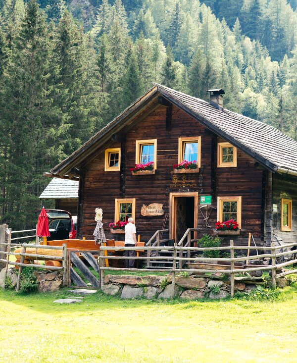 Cabin | © Urlaub am Bauernhof Kärnten / Daniel Gollner Cabin with fence | © Urlaub am Bauernhof Kärnten / Daniel Gollner