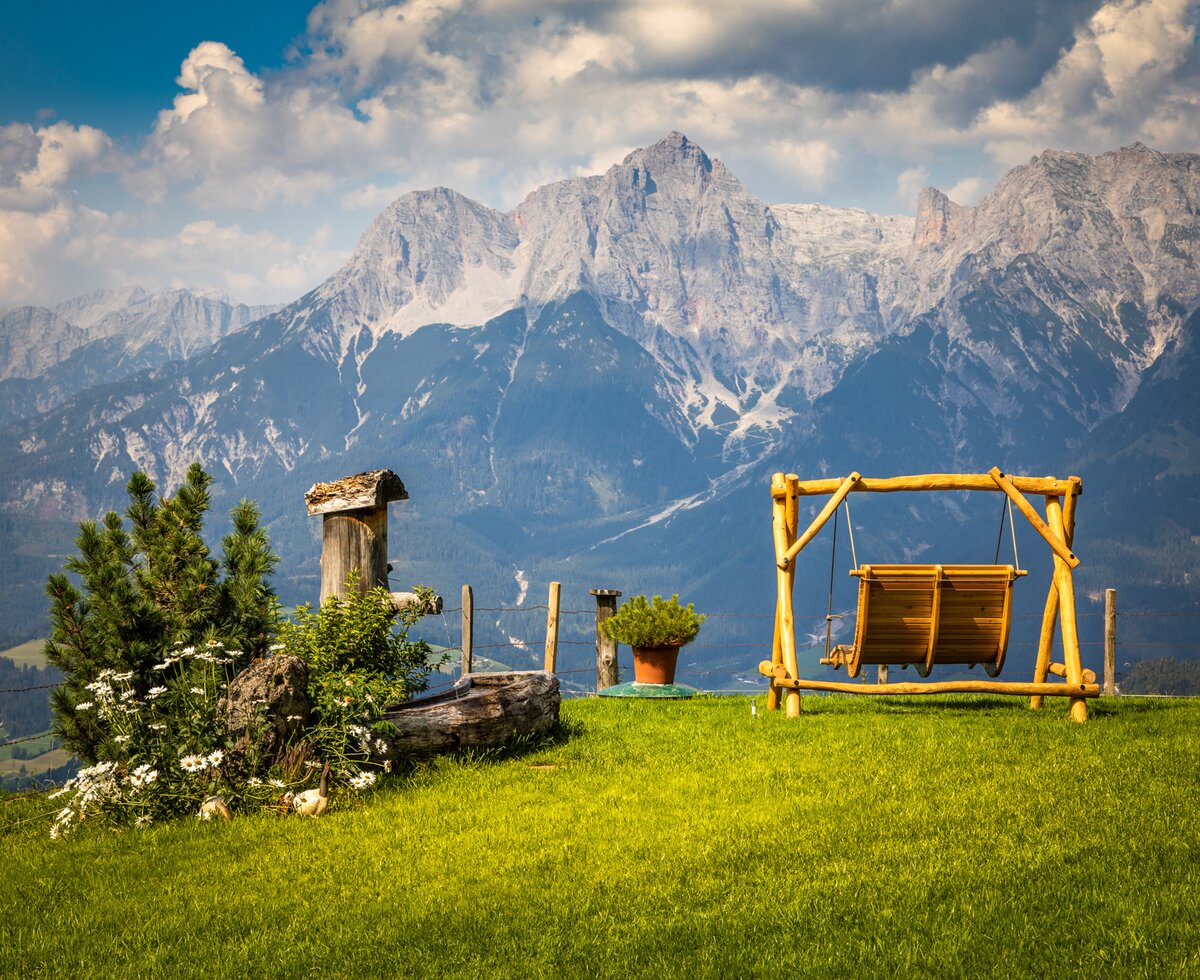 Schaukel - Ederhütte in Maria Alm, Hochkönig, Salzburger Land | © Urlaub am Bauernhof / Bernd Suppan Schaukel Ederhütte, Bergpanorama, Ausblick, Maria Alm, Hochkönig, Salzburger Land | © Urlaub am Bauernhof / Bernd Suppan