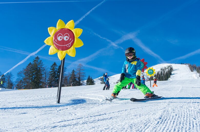 Kinder beim Skifahren in Achenkirch am Achensee Children skiing in Achenkirch am Achensee | © © Achensee Tourismus