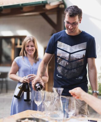 wine tasting
