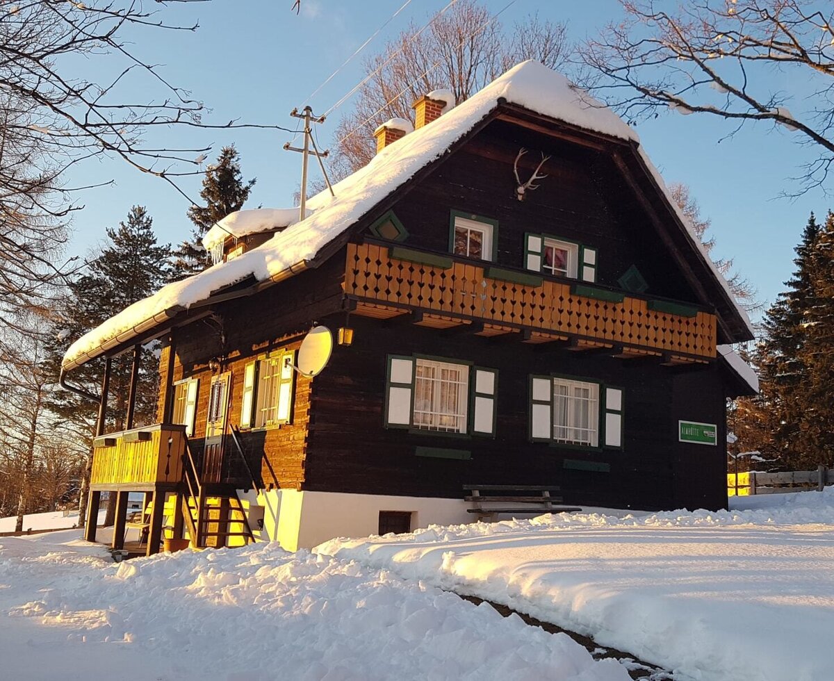 Holiday home in winter