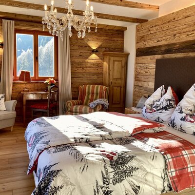 Afternoon sun in the bedroom@Chalet Almhaus Strobl