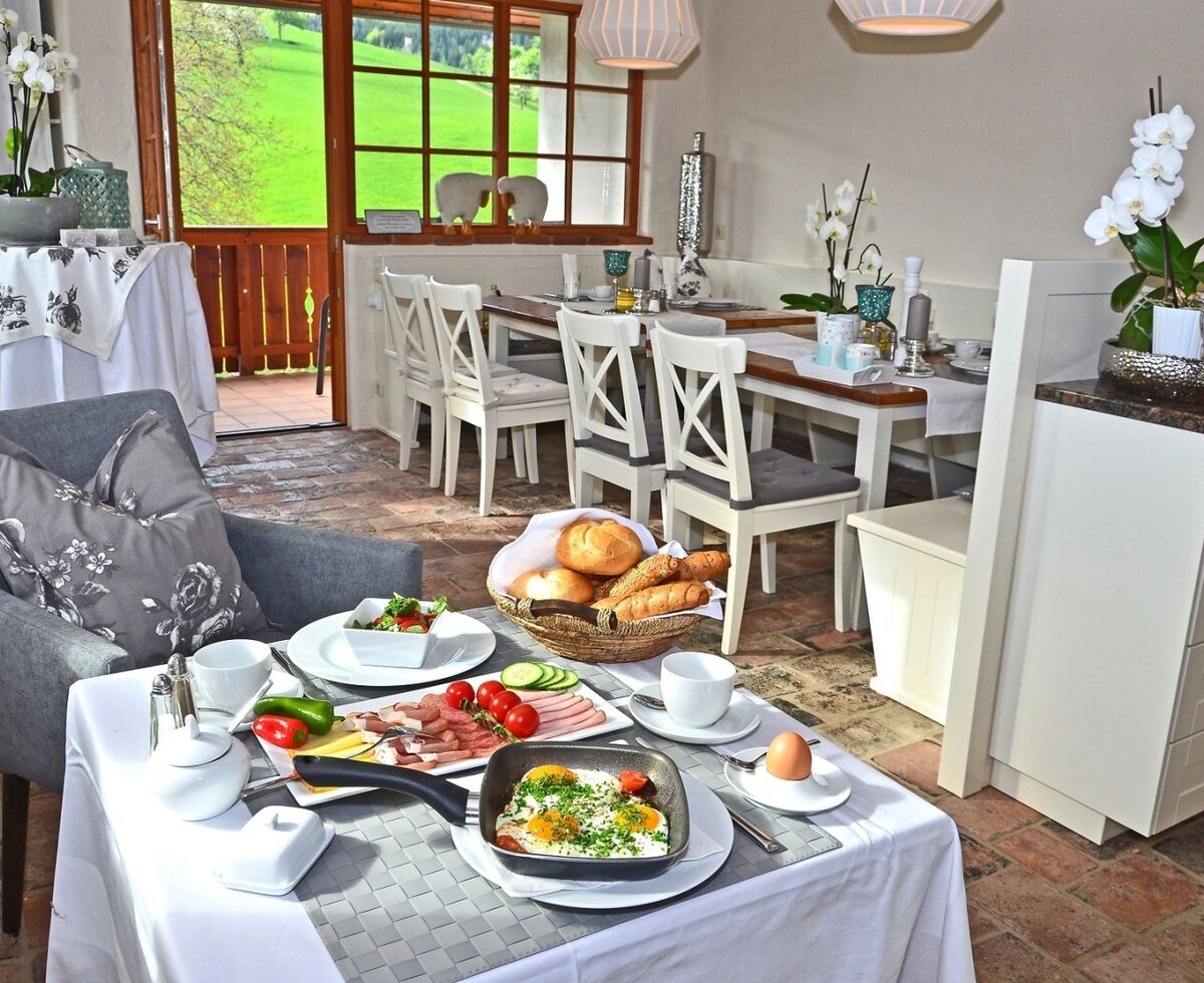 Breakfast room