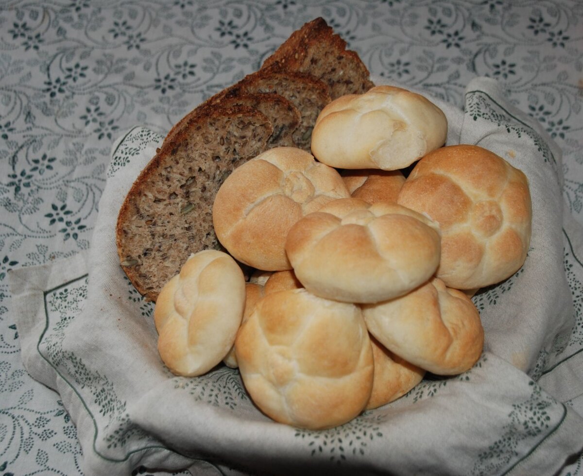 Freshly baked bread and rolls