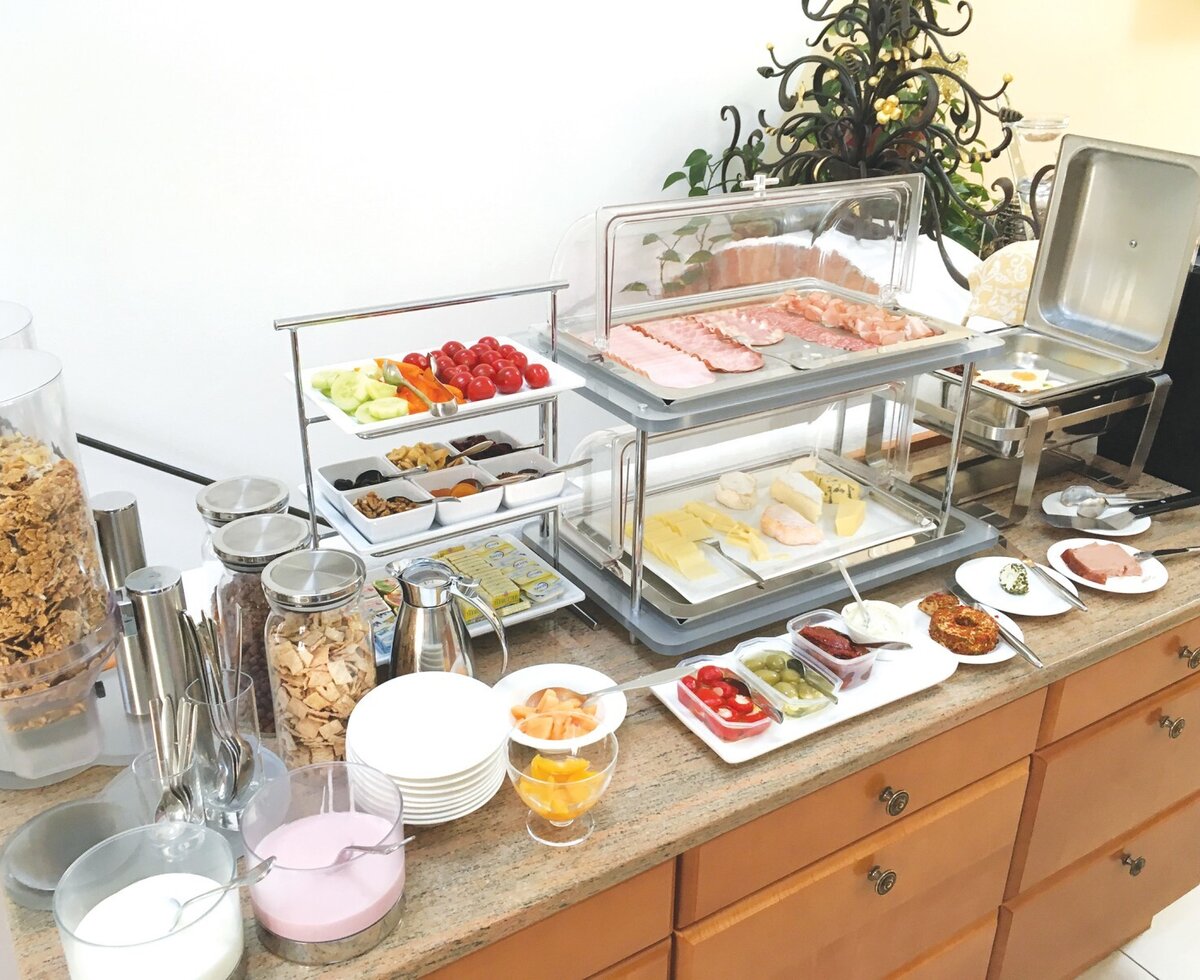 Breakfast buffet