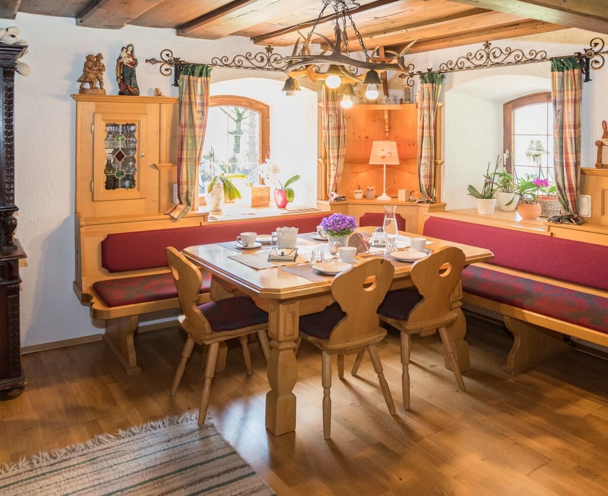Breakfast room