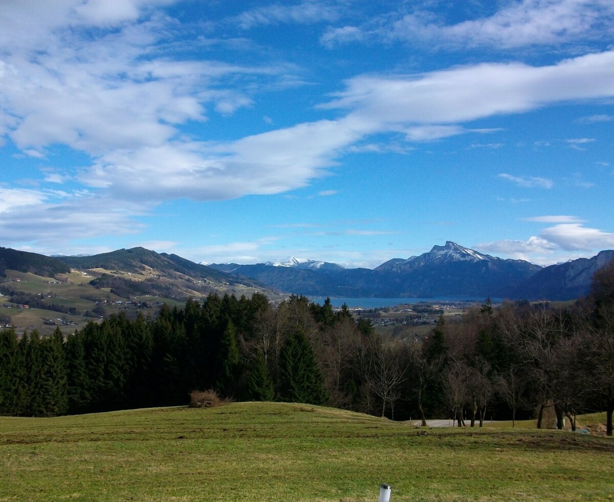 Spring Mondsee with Schafberg