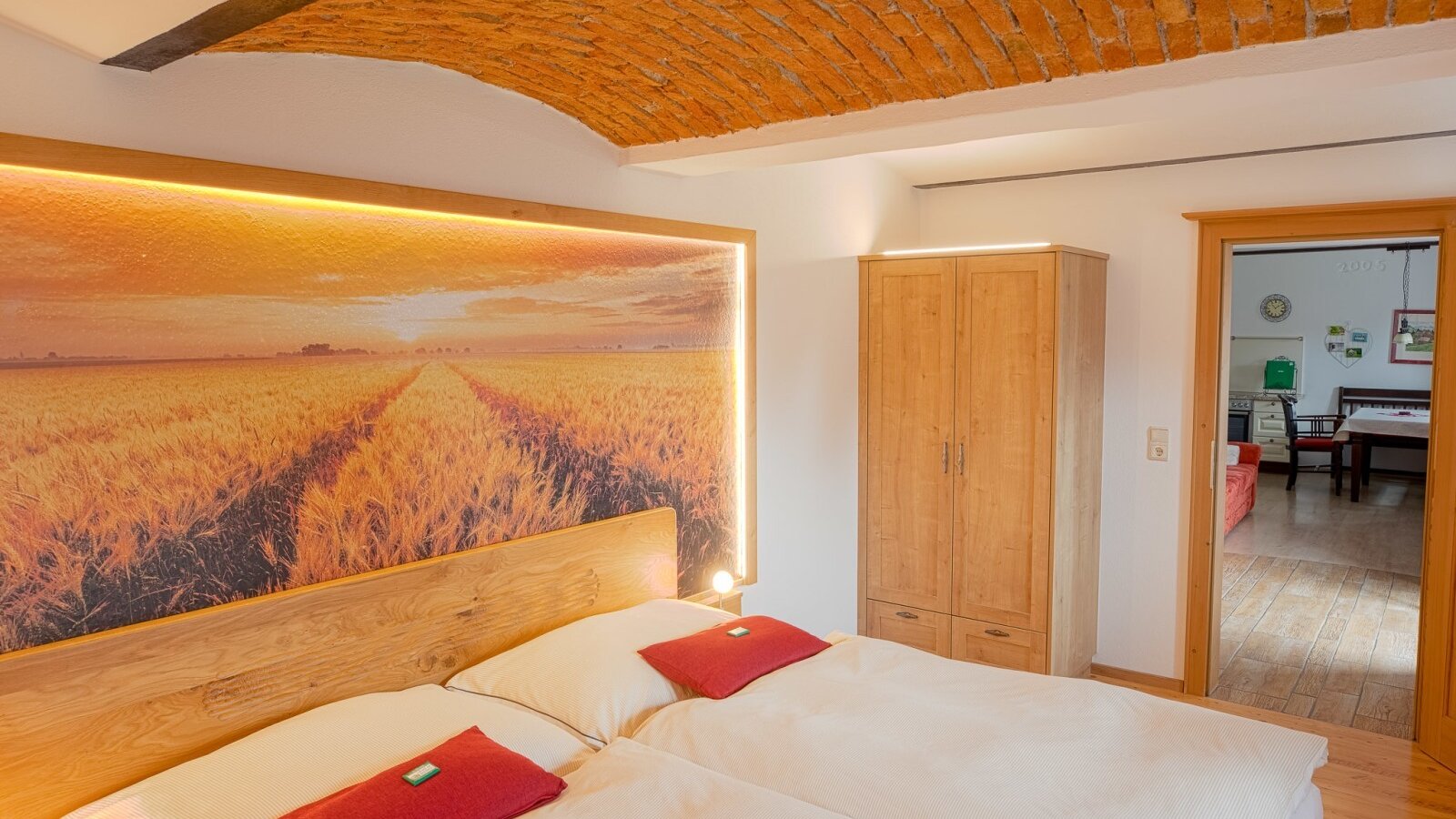 Double bed piglet apartment