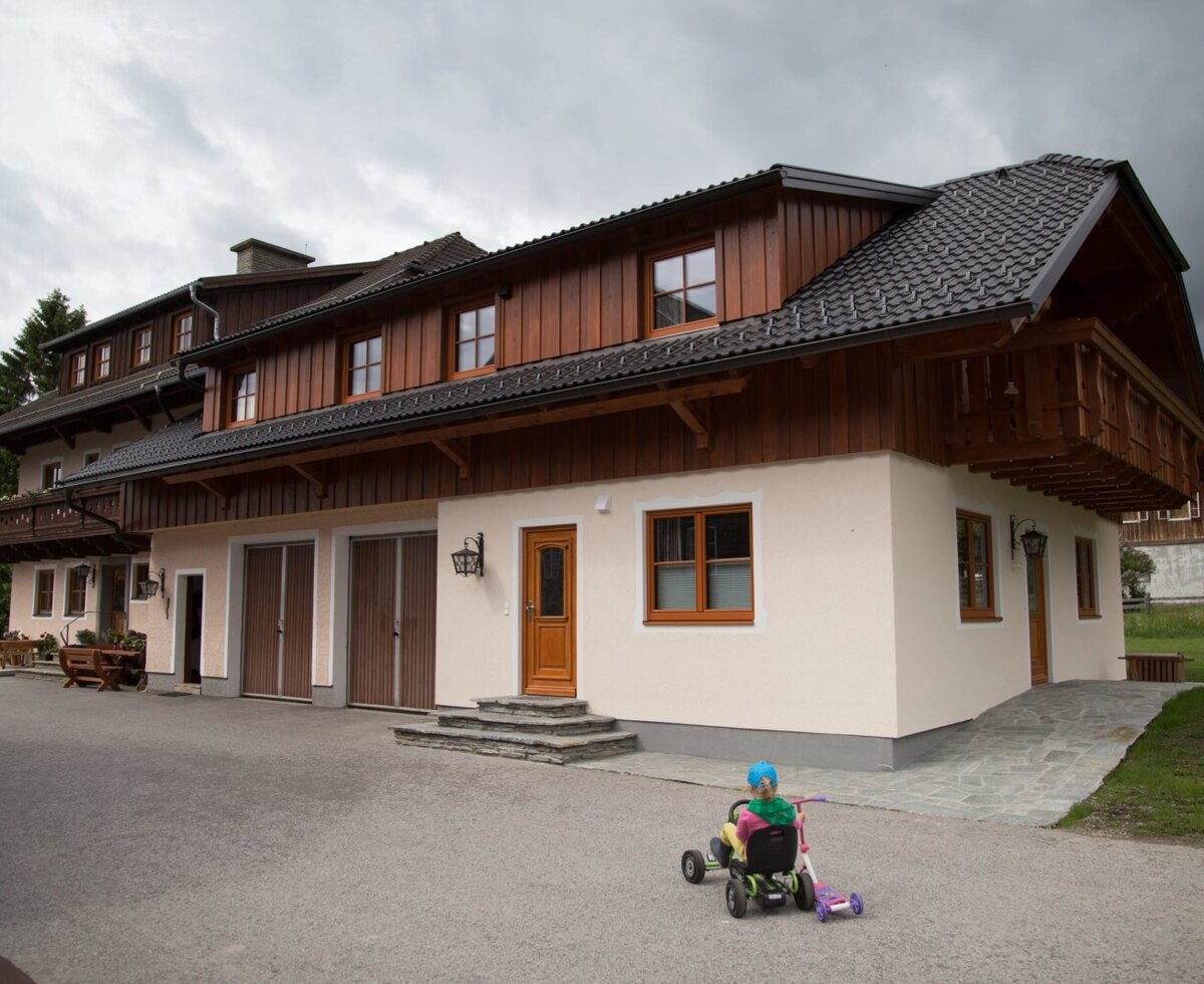 Holiday Home Apartments