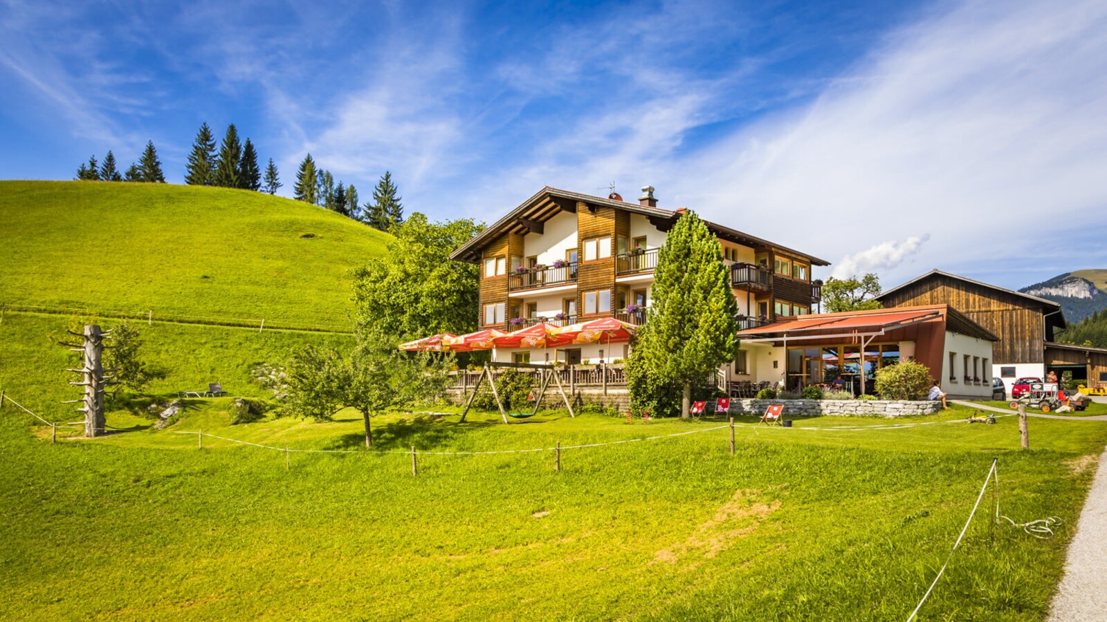 Organic Mountain Inn Bachrain