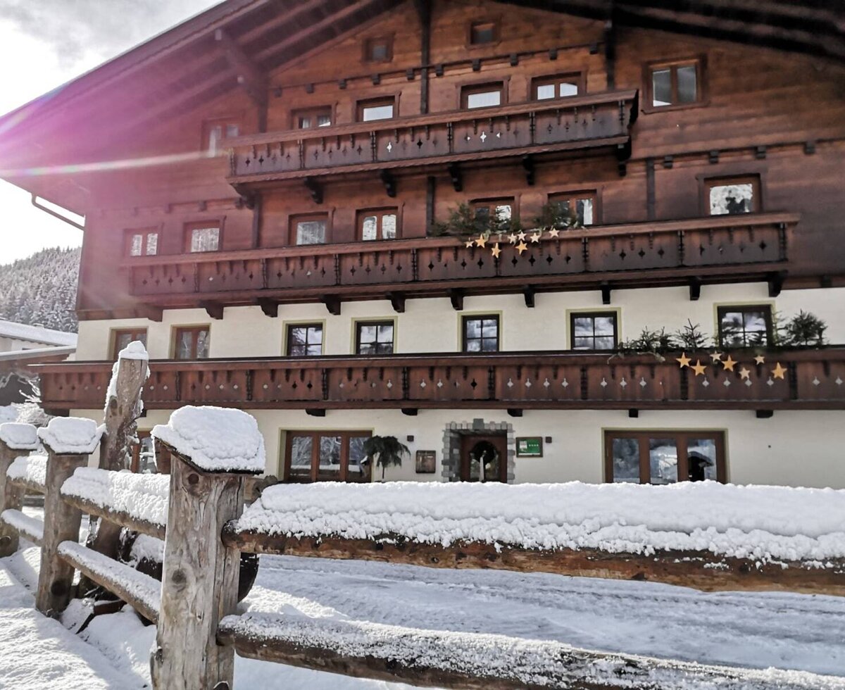 Gastein-Schweizerhof-house-winter