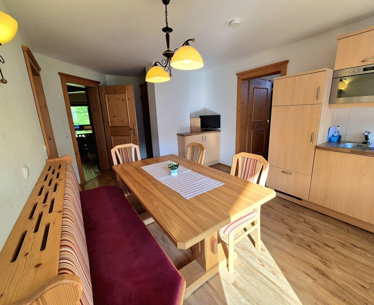 Fully equipped eat-in kitchen apartment VALLEY VIEW
