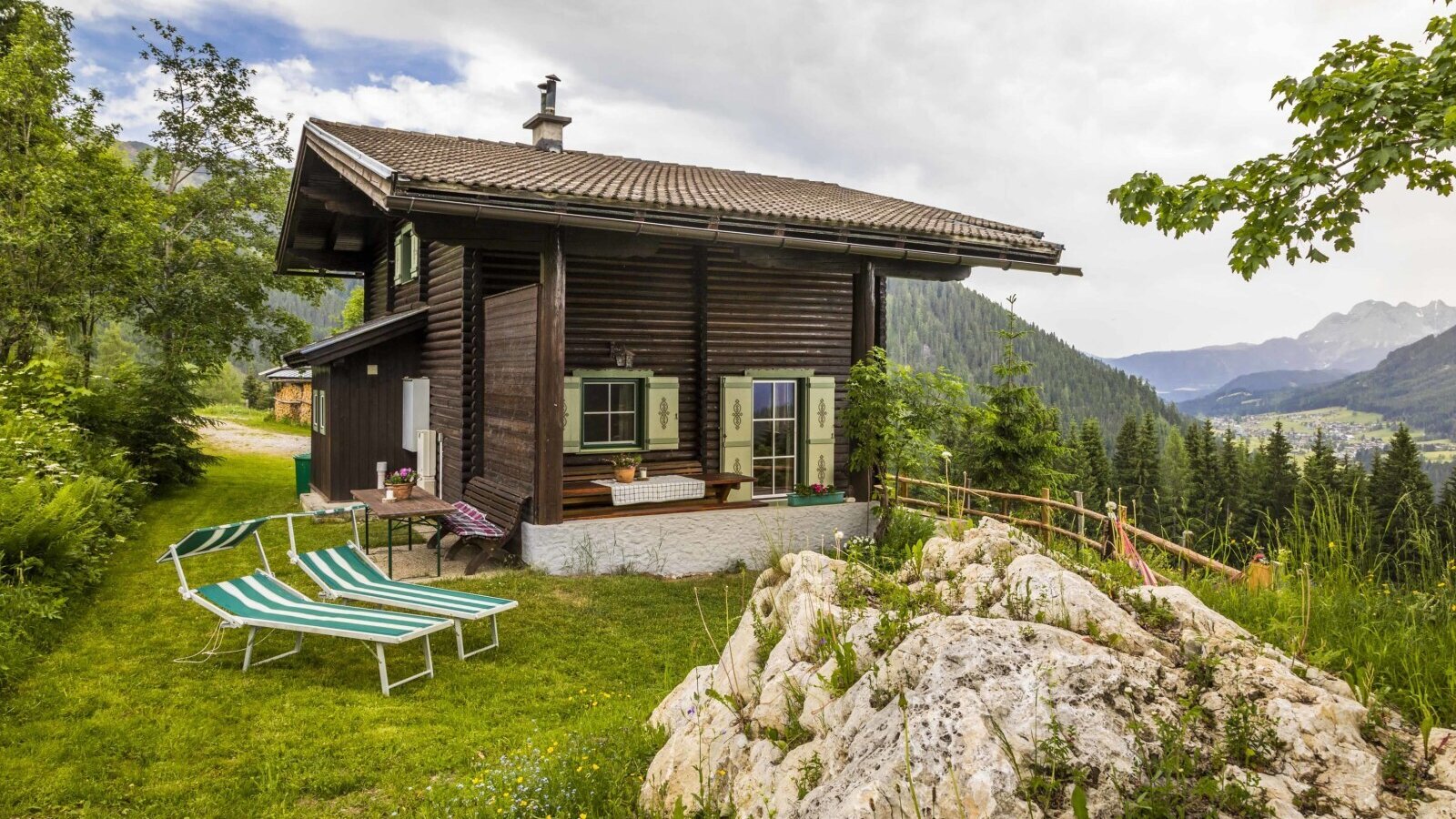 Helfer Alm Garden and Terrace
