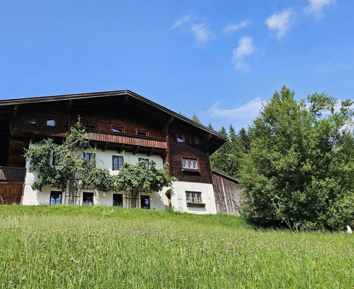 View of the farmhouse