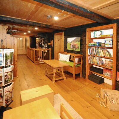 Guest play area directly in front of the two apartments