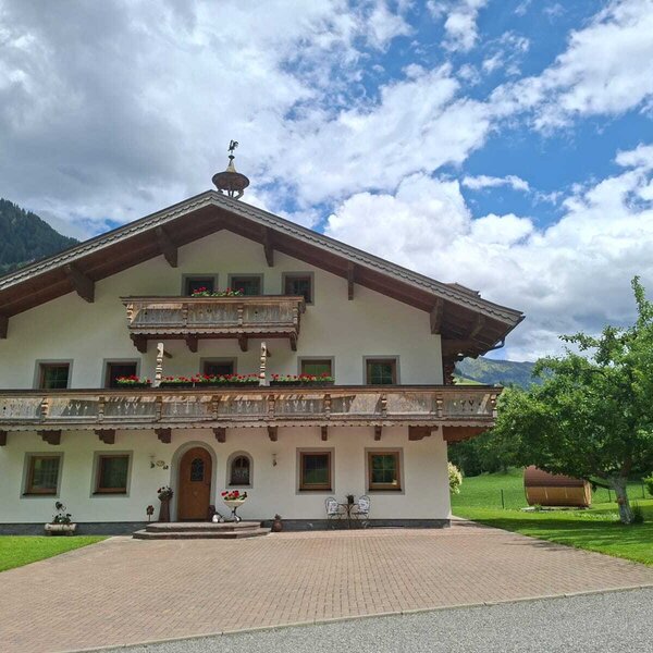 the voithof farm house