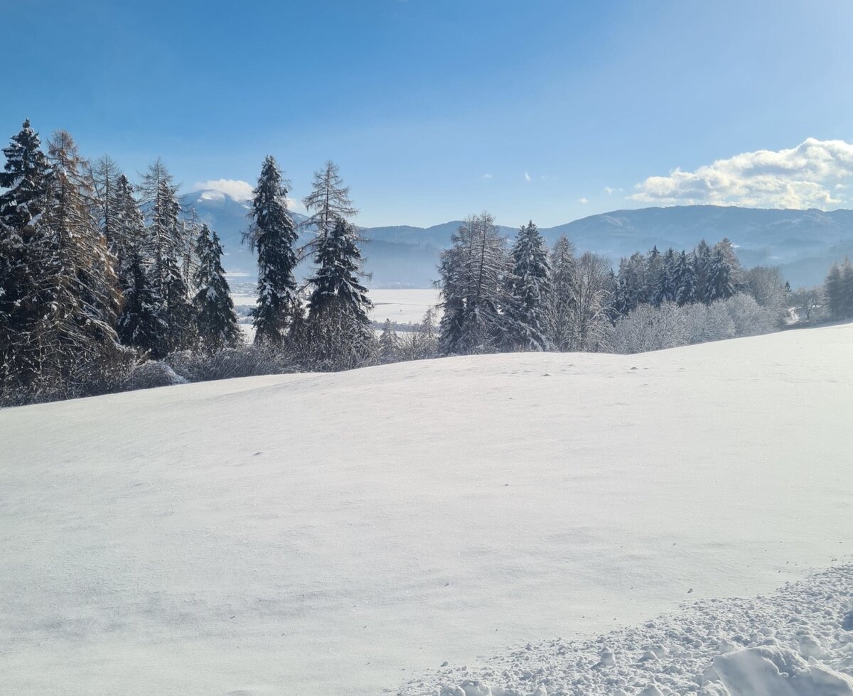 Zeltweg and Mountain Größing