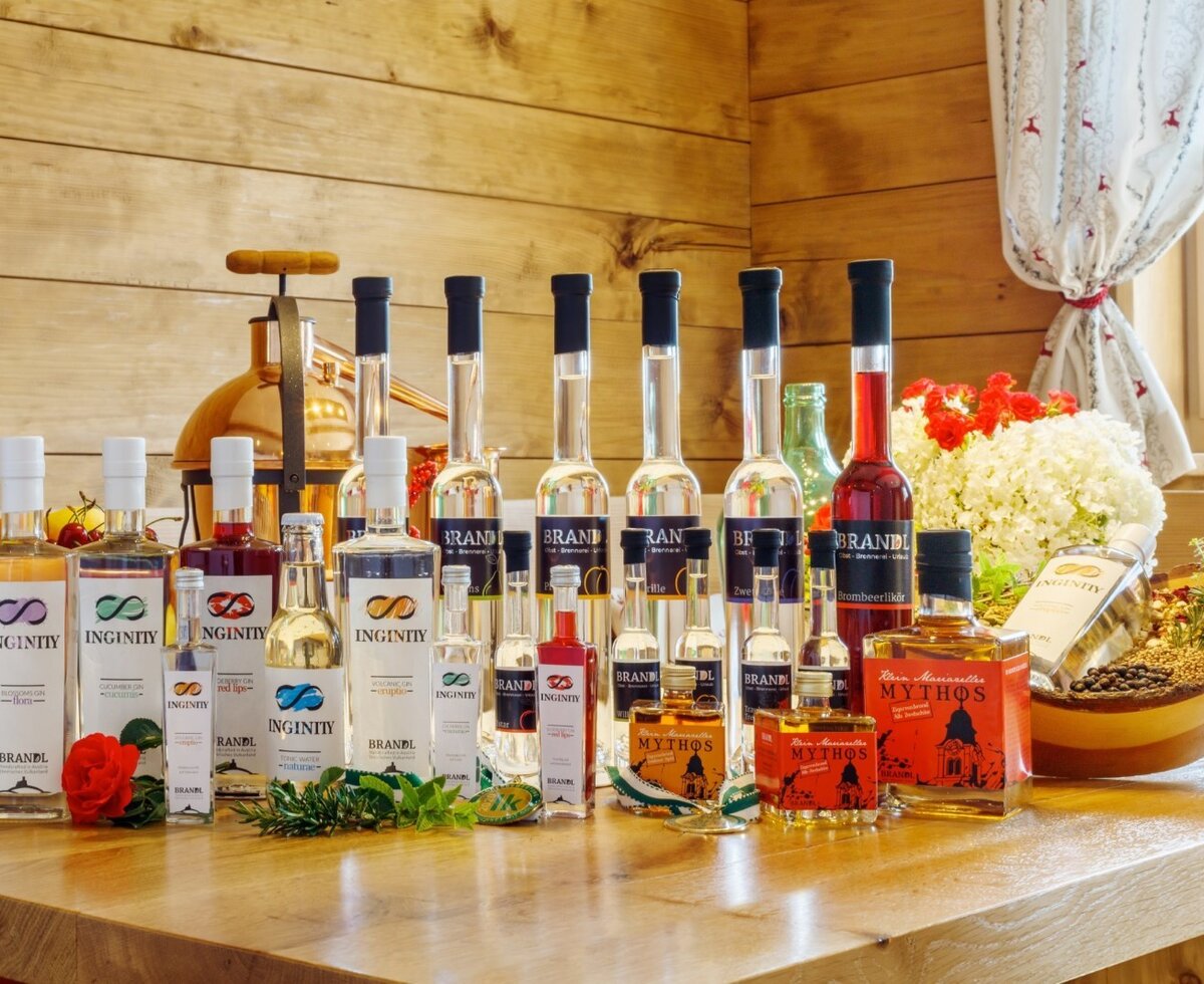 Fine spirits, liqueur, gin and rum from our own production