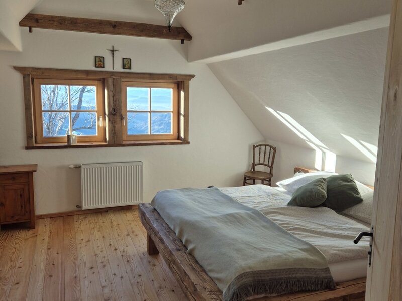 Room 4 beds