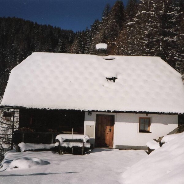 The Roanerhütte in winter
