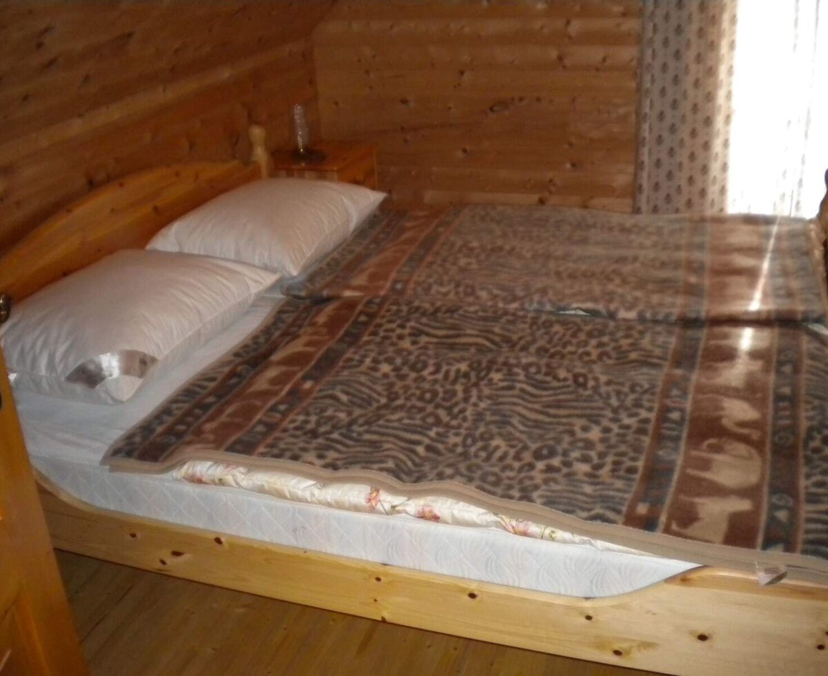 Three-bed room