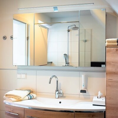 Shower holiday apartment golf view