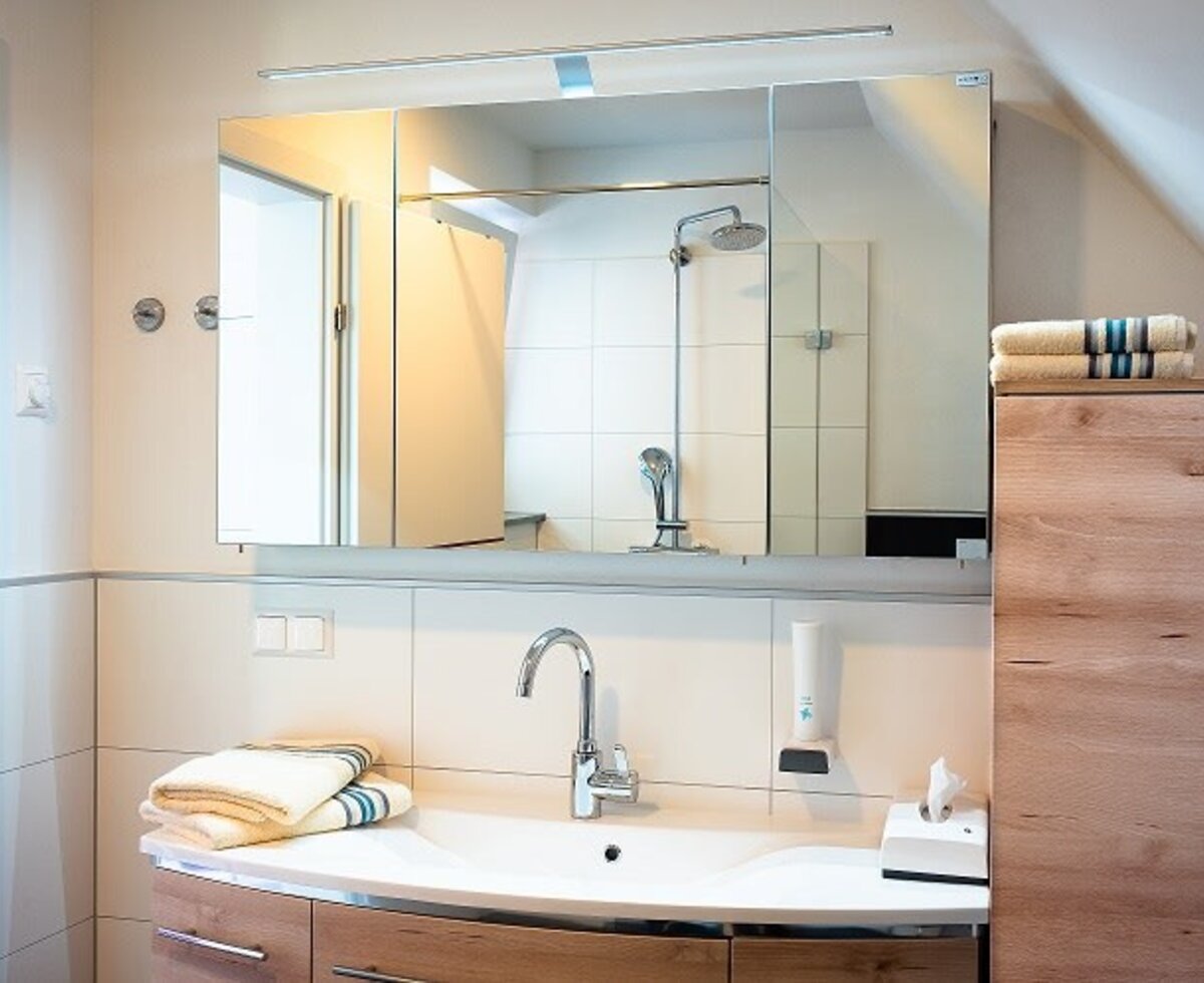 Shower holiday apartment golf view