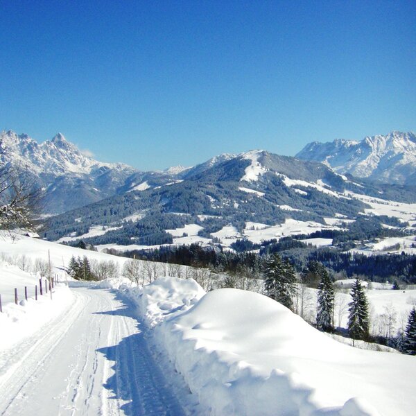100 km groomed winter hiking trails in the Pillersee Valley 100 km groomed winter hiking trails in the Pillersee Valley