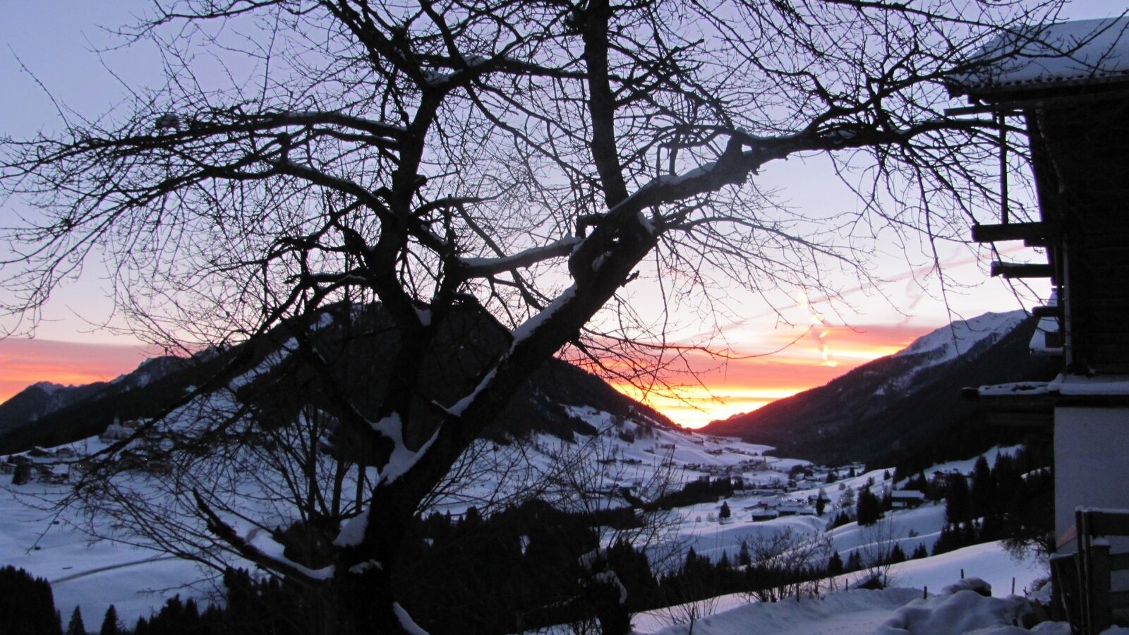 Sunrise with views of Kartitsch