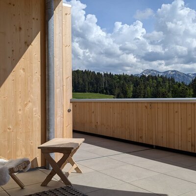 Enjoy the evening atmosphere on your balcony of the Mittagsspitz apartment