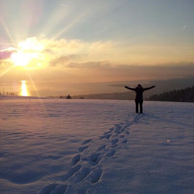 Winter sunset at the Sohlerhof in Eichenberg.